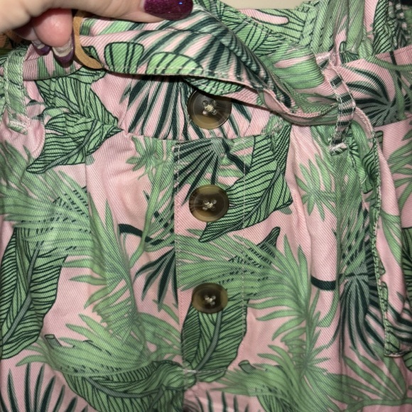 NWT Jessica Simpson tropical print dressy vacation shorts. Sz large. - Picture 3 of 13